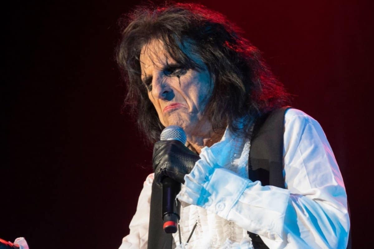 Alice Cooper comments on alcohol and drugs