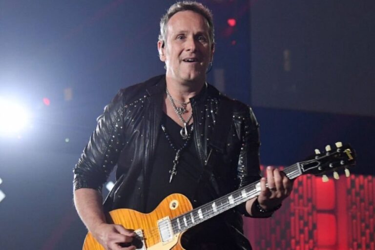 Who Is The Richest Def Leppard Member? Joe Elliott, Phil Collen, Rick