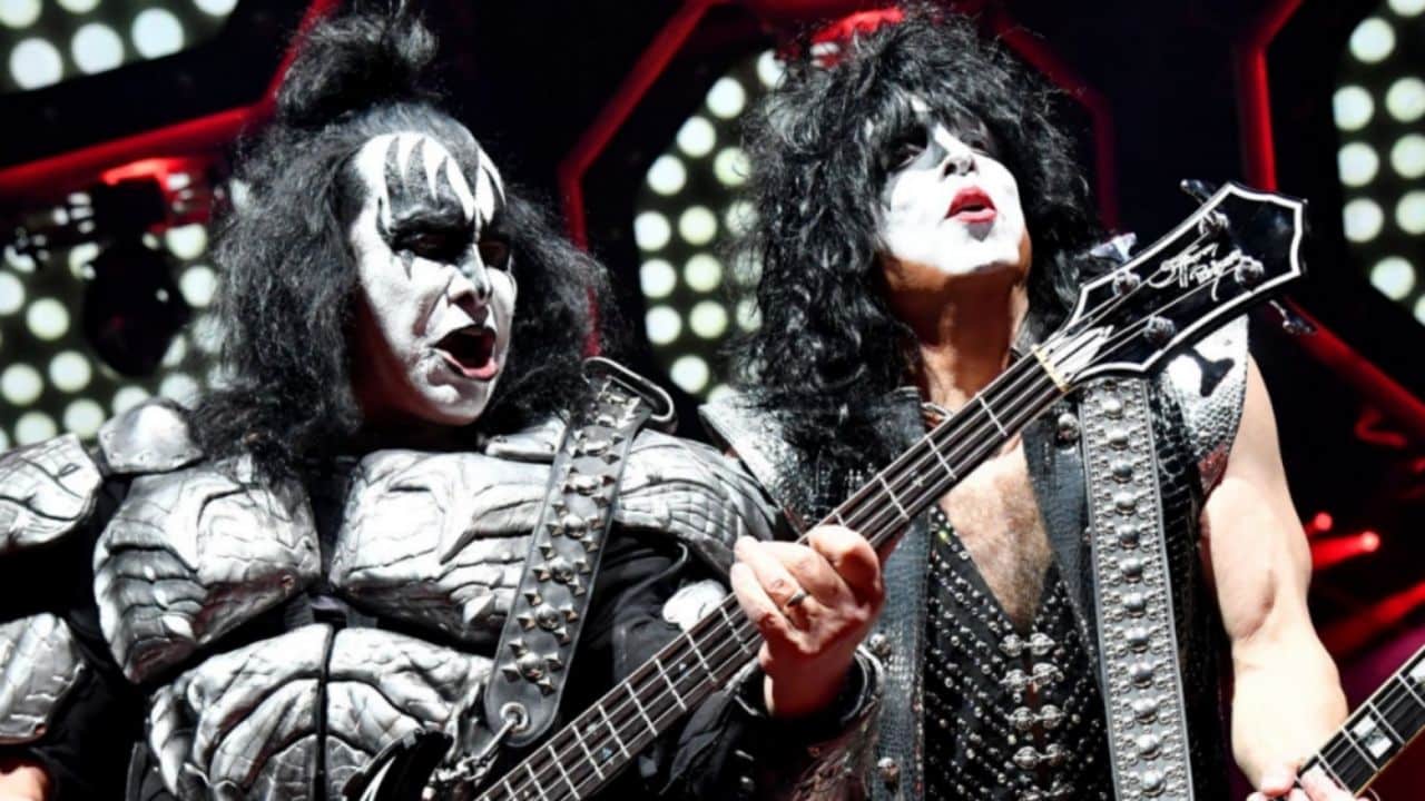 The Time Paul Stanley And Gene Simmons Met Coincidently