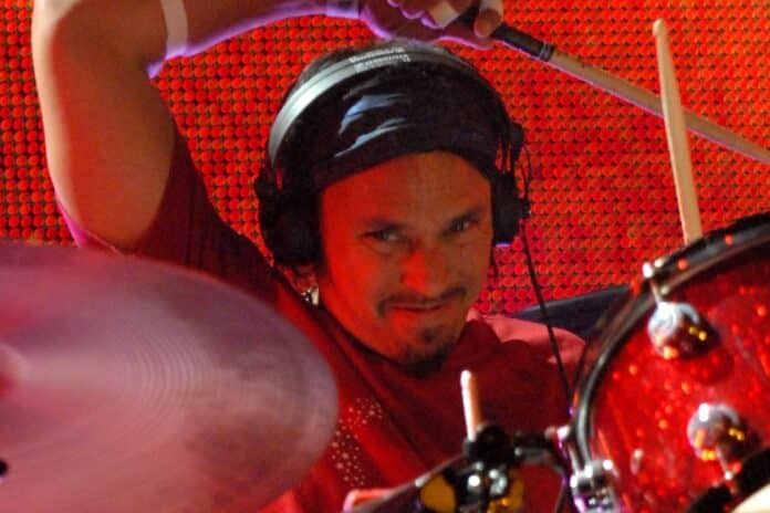 Ex-Drummer Reveals Why 'Chaos Never Died' In Guns N' Roses