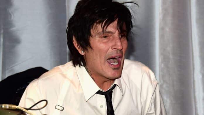 What? Tommy Lee Posts Full Of Naked Photo Via Social Media