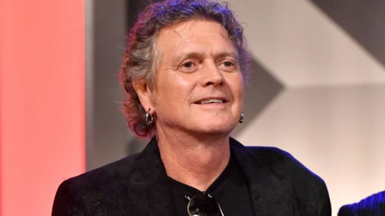 Rick Allen On Whether Def Leppard Pushed Mötley Crüe To Reunion