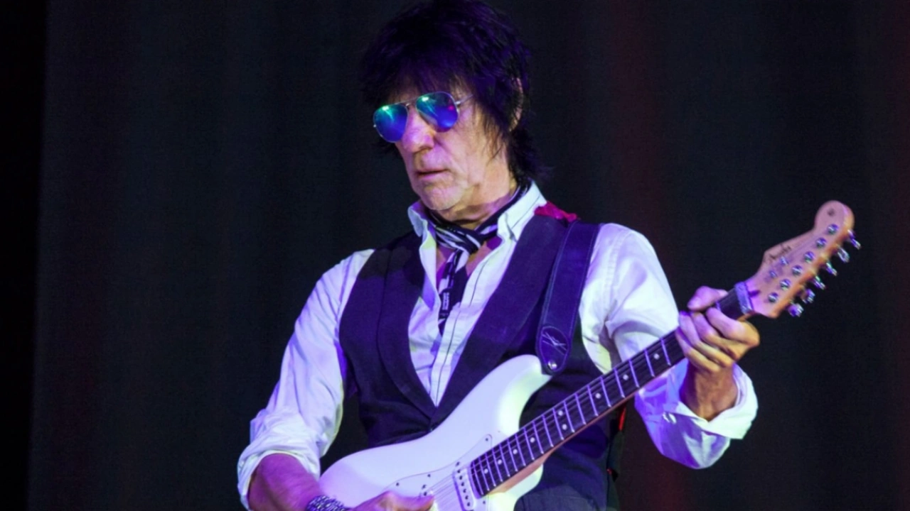 Jeff Beck Has Died At Age 78, Here's Cause Of Death