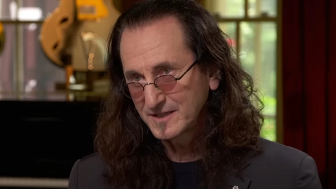 Geddy Lee Recalls First Touch With Alex Lifeson For Joining Rush