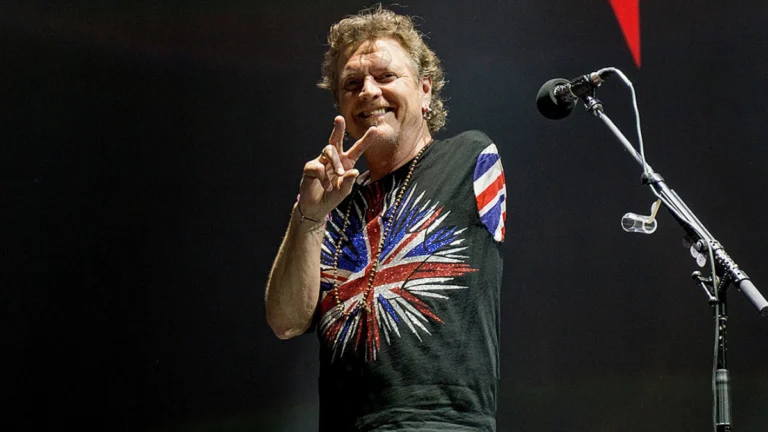 UPDATED: Def Leppard’s Rick Allen Assaulted A Day After He Joined Mötley Crüe On Stage