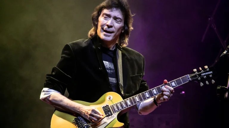 Steve Hackett Discloses The Main Reason Why He Left Genesis