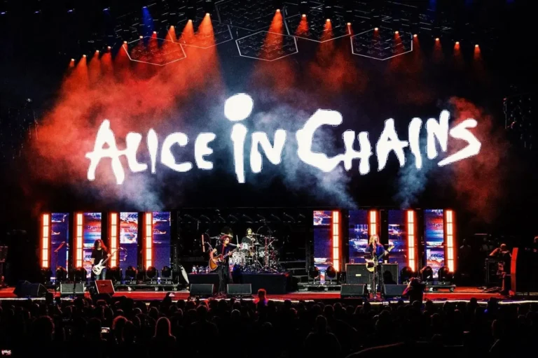Alice in Chains Release the 30th Anniversary Jar of Flies Box Set