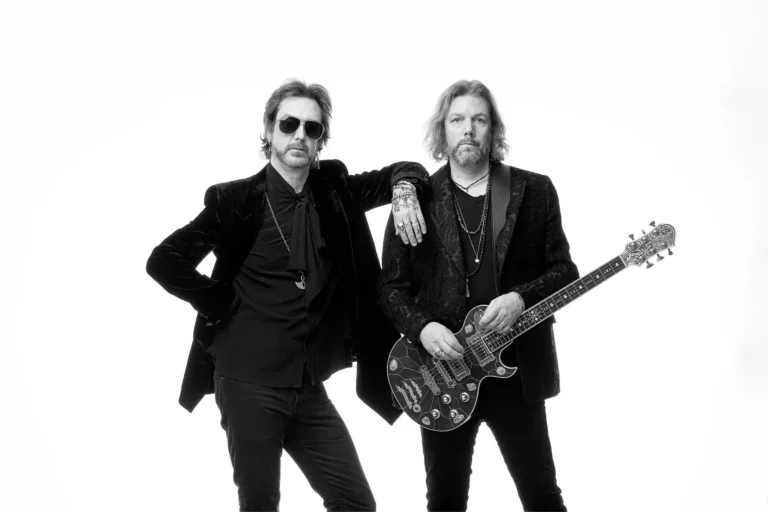 The-Black-Crowes-Band-Photo