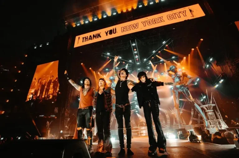 Motley Crue Band Photo