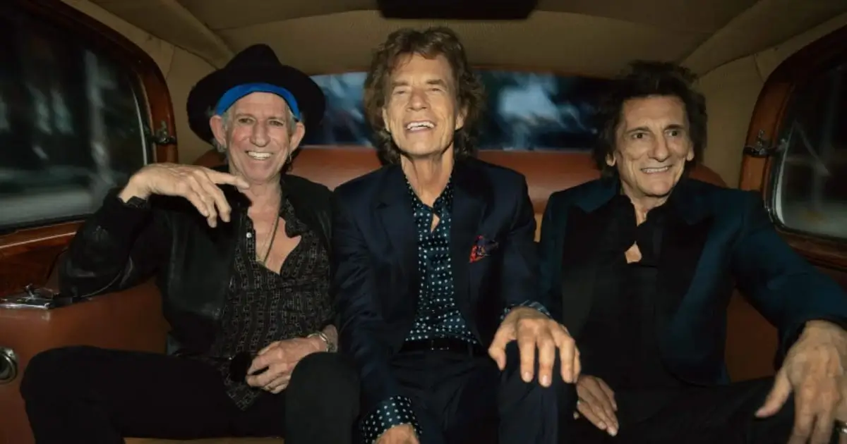Rolling-Stones-Car-Backseat