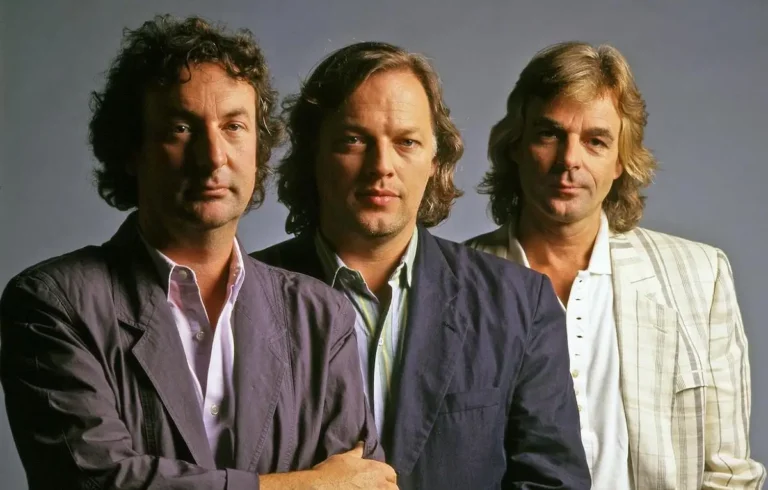Pink Floyd sell back catalog for $400million
