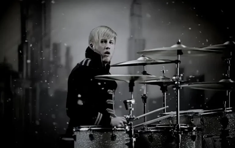 Bob-Bryar-Drummer